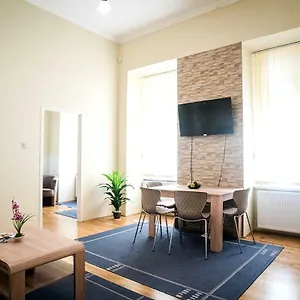  Appartamento Régiposta Street- Center