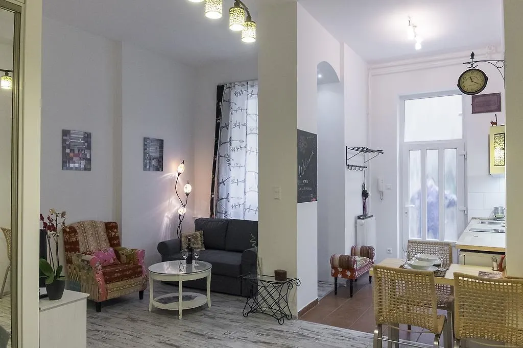 Standard Apartment By Hi5-Liszt Ferenc Square  Budapest